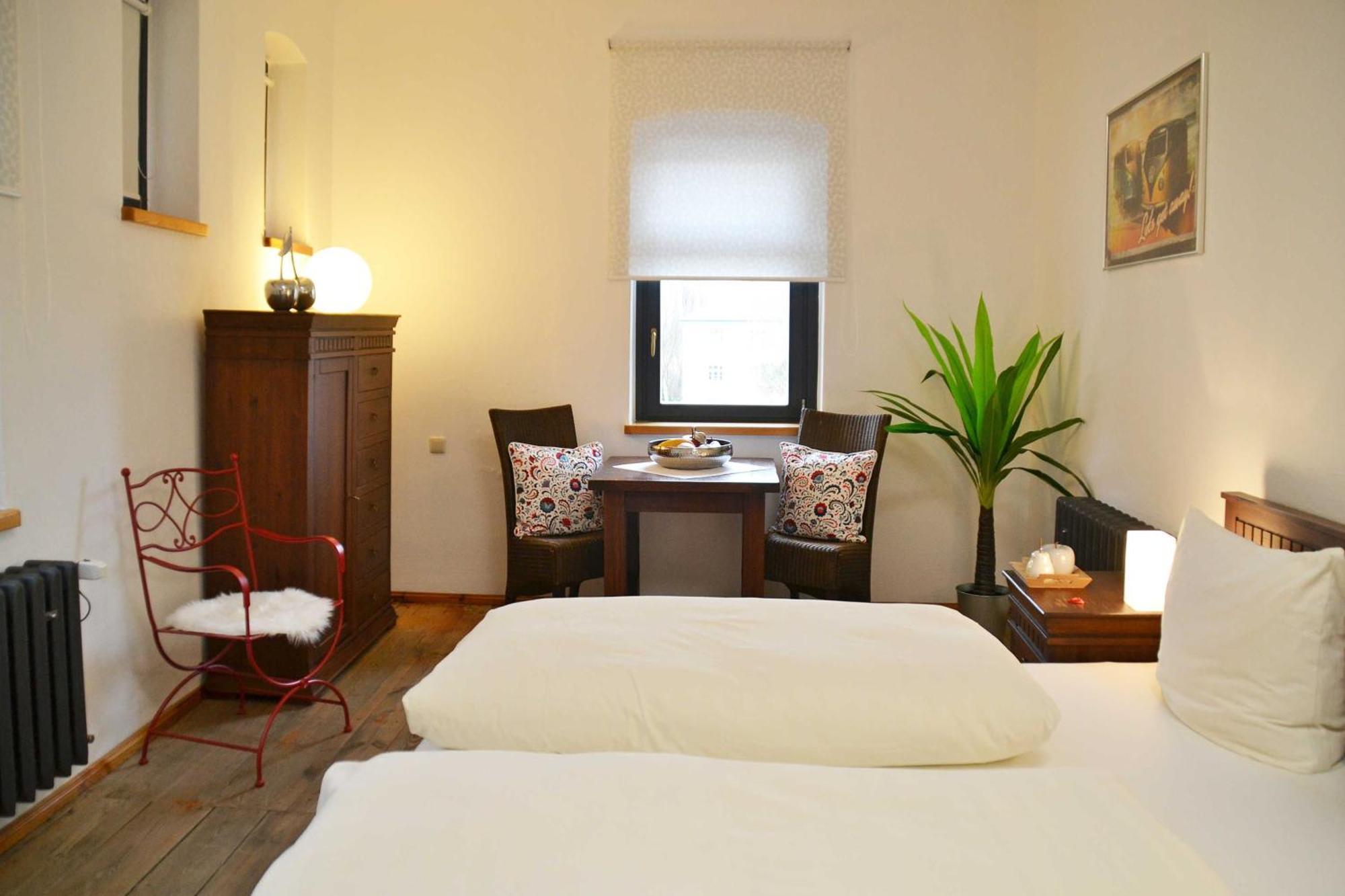 Hermann Hotel Bar กูเบน ภายนอก รูปภาพ