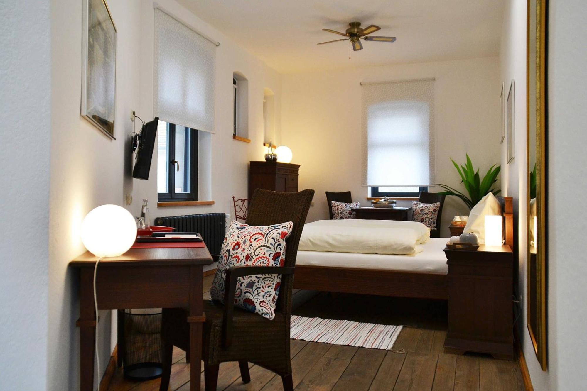 Hermann Hotel Bar กูเบน ภายนอก รูปภาพ